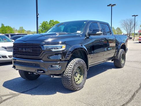 Used 2020 RAM 1500 Limited w/ Black Appearance Package AWD/4WD image 8