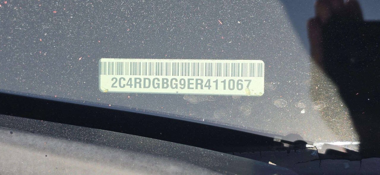 Used 2014 Dodge Grand Caravan SE FWD image 10