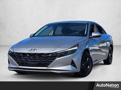 Used 2021 Hyundai Elantra SEL w/ Convenience Package