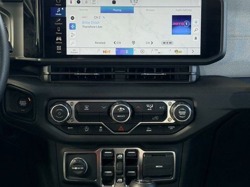 Used 2025 Jeep Wrangler Sport image 14