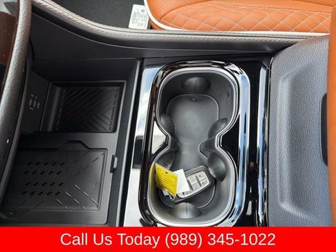 New 2026 Chrysler Pacifica Pinnacle image 19