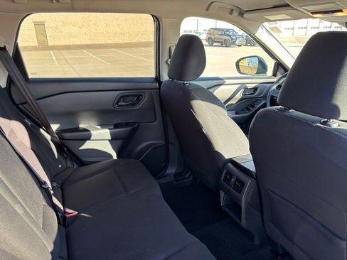 Used 2024 Nissan Rogue S image 14