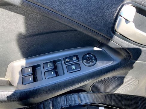 Used 2017 Kia Forte LX FWD image 36