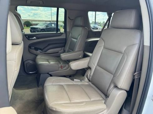 Used 2016 Chevrolet Suburban LT w/ Luxury Package RWD image 22