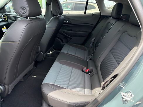 New 2026 Chevrolet Trax LT w/ Sunroof Package FWD image 12