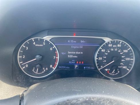 Used 2023 Nissan Altima 2.5 SV FWD image 12
