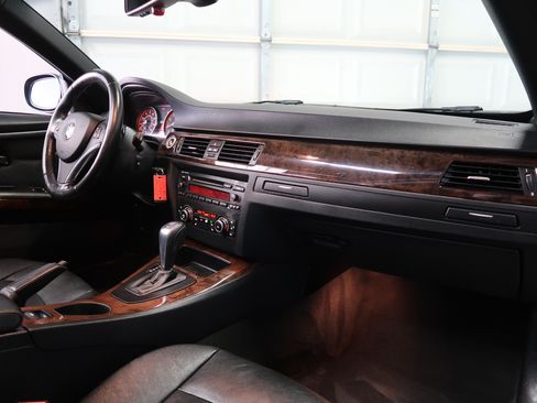 Used 2011 BMW 328i Convertible RWD image 20