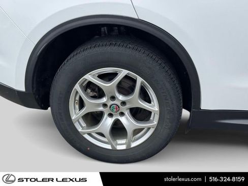 Used 2019 Alfa Romeo Stelvio Sport w/ Cold Weather Package image 9