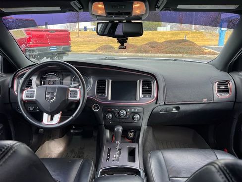 Used 2014 Dodge Charger R/T image 23