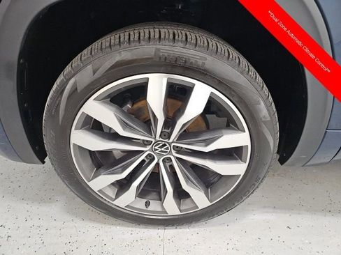 Used 2023 Volkswagen Atlas SEL Premium image 9