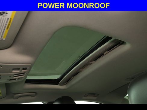Used 2015 Chevrolet Malibu LT w/ Power Convenience Package FWD image 2