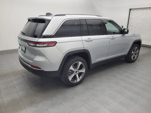 Used 2022 Jeep Grand Cherokee Limited 4xe w/ Luxury Tech Group II AWD/4WD image 10