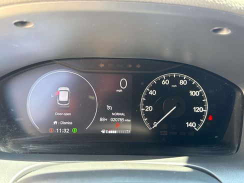 Certified 2024 Honda HR-V EX-L image 19