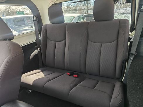 Used 2015 Jeep Wrangler Sport AWD/4WD image 17