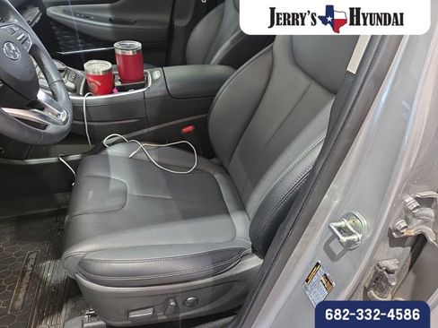 Used 2023 Hyundai Santa Fe SEL w/ Premium Package image 7