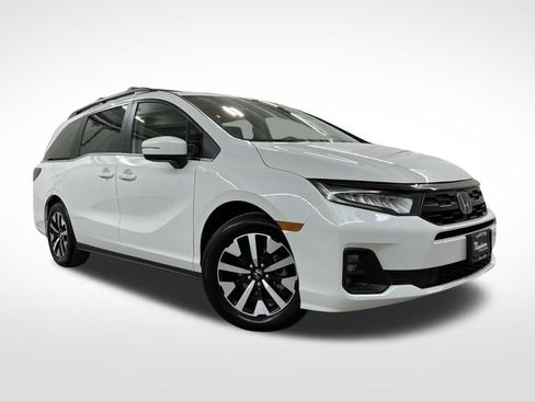 Certified 2026 Honda Odyssey EX-L image 5
