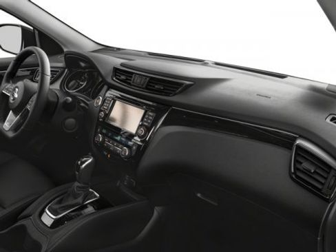 Used 2017 Nissan Rogue Sport SL w/ SL Premium Package image 19