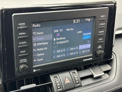 Used 2020 Toyota RAV4 XLE Premium w/ Carpet Mat Package FWD image 23