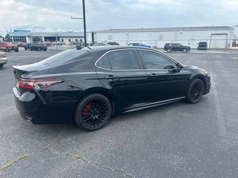 Used 2023 Toyota Camry SE FWD image 4