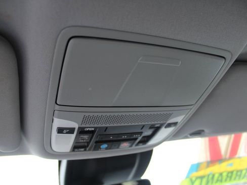 Used 2017 Acura MDX FWD w/ Tech & Entertainment image 32