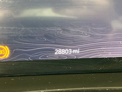 Used 2022 Jeep Grand Cherokee Limited image 12