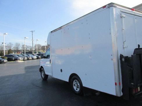 Used 2014 Chevrolet Express 3500 RWD image 36