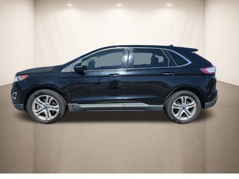 Used 2018 Ford Edge Titanium w/ Equipment Group 301A image 9