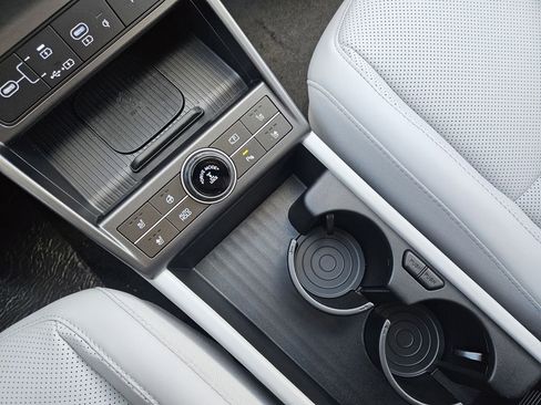 New 2026 Hyundai Kona Limited AWD/4WD image 19