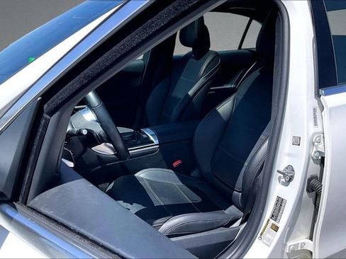 Used 2023 Mercedes-Benz C 300 4MATIC Sedan image 24