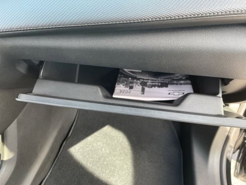 Used 2026 Chevrolet Equinox LT image 42