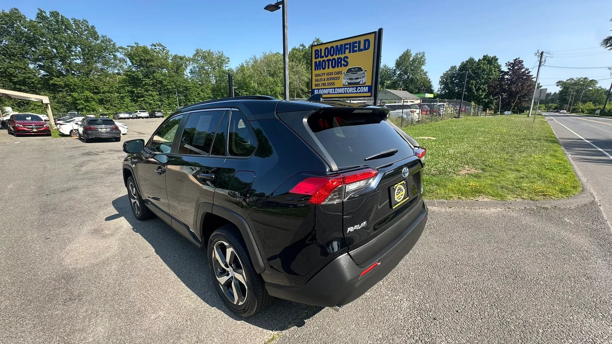 Used 2020 Toyota RAV4 LE AWD/4WD image 7