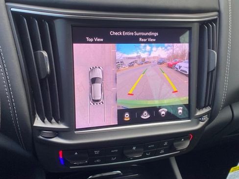 New 2023 Maserati Levante Modena image 30