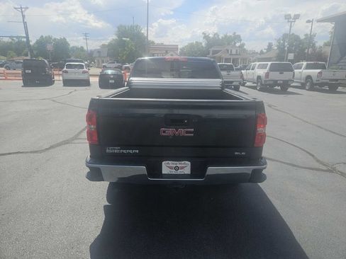 Used 2017 GMC Sierra 1500 SLE w/ SLE Value Package AWD/4WD image 7