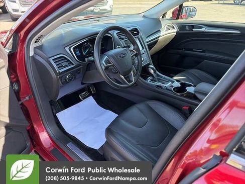 Used 2016 Ford Fusion Titanium FWD image 12