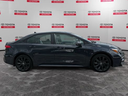Used 2024 Toyota Corolla SE w/ SE Premium Package FWD image 4