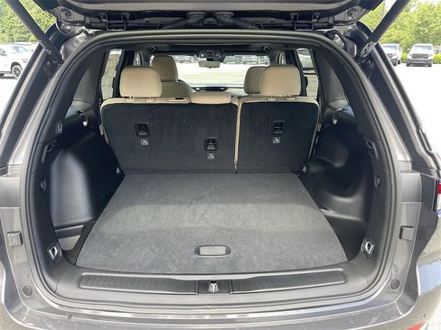 New 2025 Jeep Grand Cherokee Limited w/ Luxury Tech Group II image 27