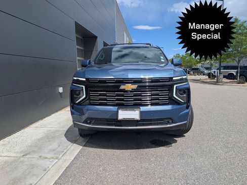 Used 2026 Chevrolet Suburban High Country w/ Sun And Tow Package AWD/4WD image 6