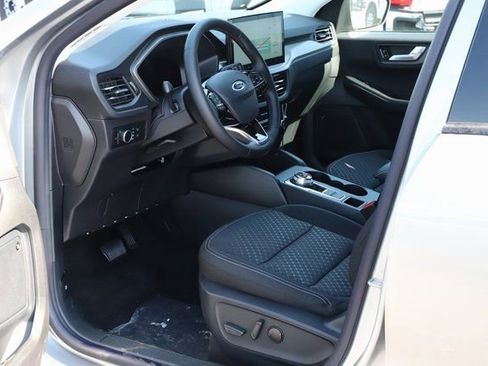 Used 2024 Ford Escape Active w/ Tech Pack #2 image 12