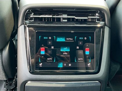 New 2025 Cadillac Escalade IQ Luxury 1 w/ Smart Trailering package image 28