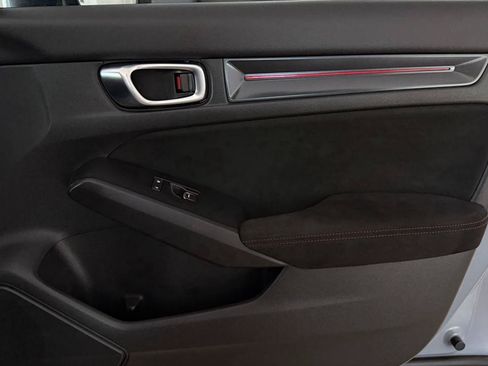 Used 2024 Honda Civic Type R image 39