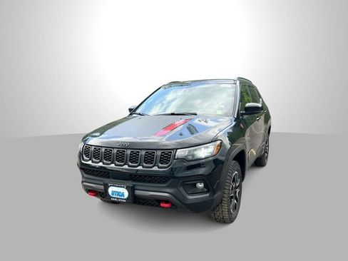New 2026 Jeep Compass Trailhawk AWD/4WD image 1