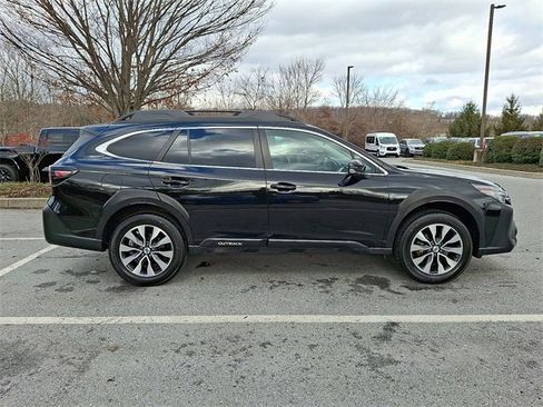Used 2024 Subaru Outback Limited image 7