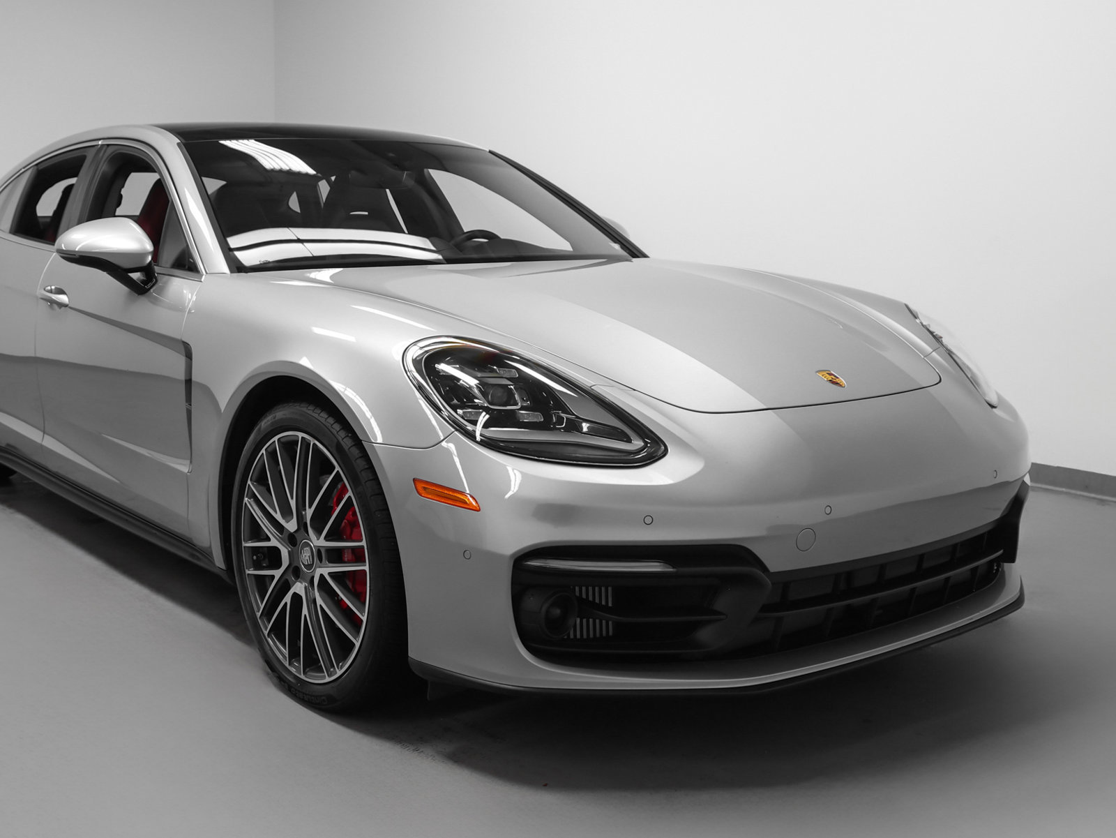 Certified 2023 Porsche Panamera 4S w/ Premium Package AWD/4WD image 9