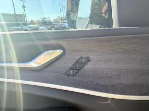 New 2025 Jeep Grand Cherokee L Limited w/ Black Appearance Package image 45