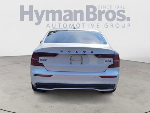 Used 2024 Volvo S60 B5 Plus image 4