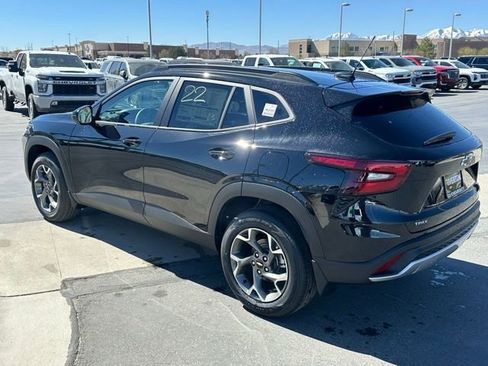 New 2026 Chevrolet Trax LT FWD image 21