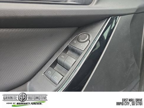 Used 2026 Chevrolet Equinox LT AWD/4WD image 12