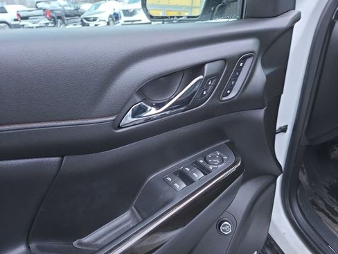 Used 2023 GMC Acadia AT4 w/ Technology Package image 15