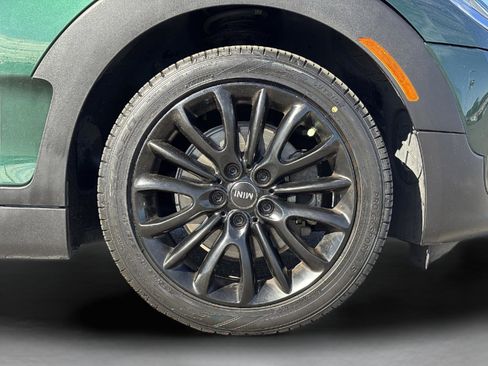Used 2019 MINI Cooper Clubman w/ Storage Package FWD image 11
