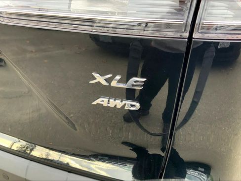 New 2026 Toyota Corolla Cross XLE image 15